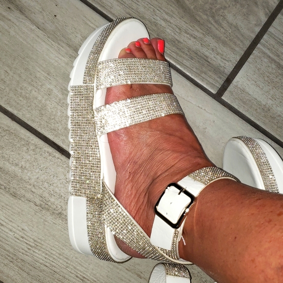 Faux Diamond platform sandals - Picture 4 of 12